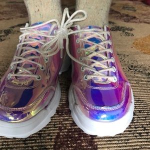 Wild diva holographic platform sneaker